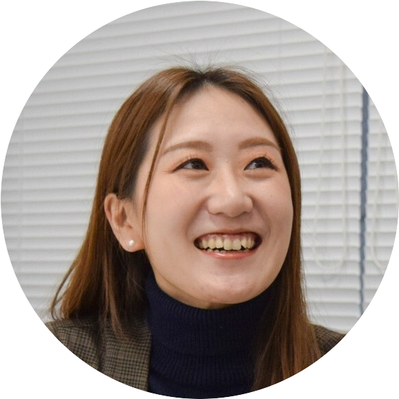 秦 彩乃